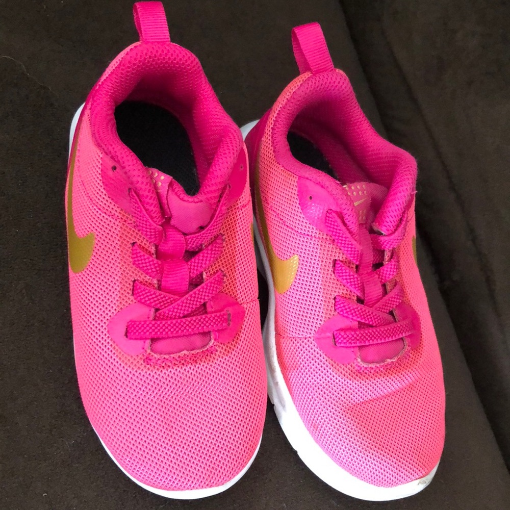 Nike toddler girl sneakers